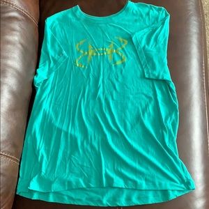 Under Armour tshirt